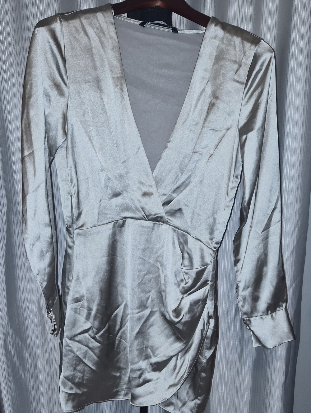 Zara Cream Satin V-Neck Long Sleeve Mini Dress